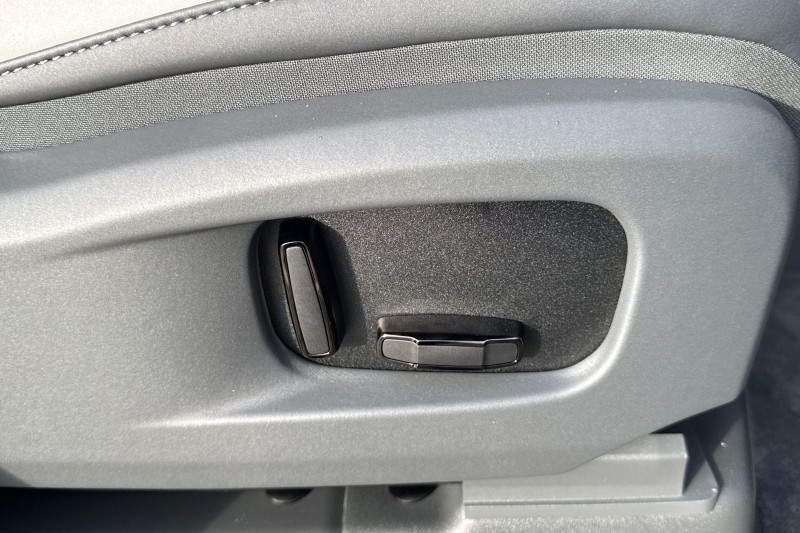  LAND ROVER DEFENDER 4.4 P635 Octa 110 5dr Auto 4945103