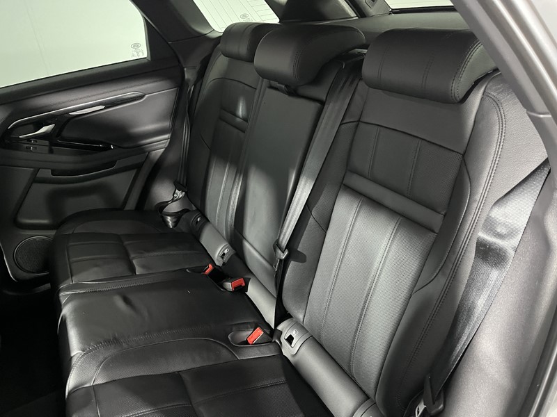 2020 (70) LAND ROVER RANGE ROVER EVOQUE 2.0 P250 R-Dynamic SE 5dr Auto 5935941
