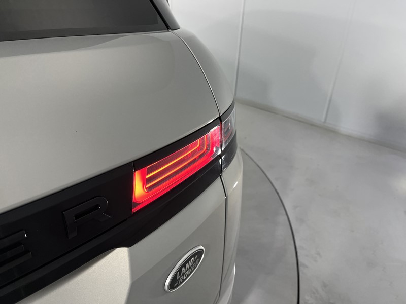 2020 (70) LAND ROVER RANGE ROVER EVOQUE 2.0 P250 R-Dynamic SE 5dr Auto 5935968