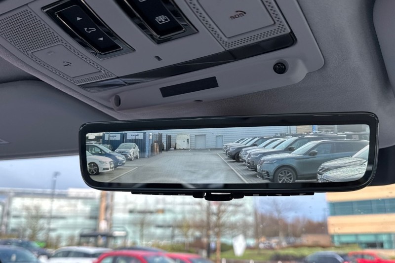  LAND ROVER DEFENDER 4.4 P635 Octa 110 5dr Auto 4945130