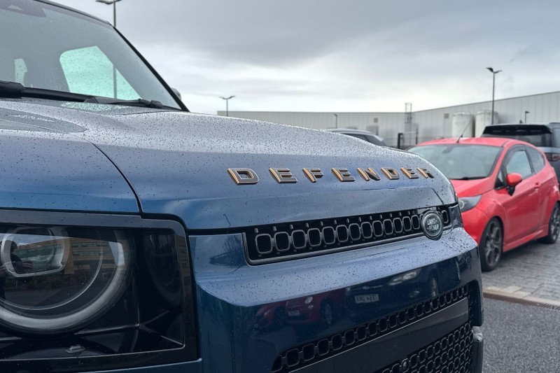  LAND ROVER DEFENDER 4.4 P635 Octa 110 5dr Auto 4945119