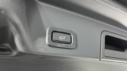 2020 (70) LAND ROVER RANGE ROVER EVOQUE 2.0 P250 R-Dynamic SE 5dr Auto 5935970