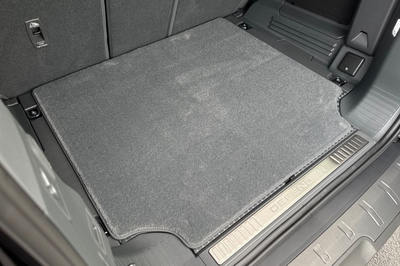  LAND ROVER DEFENDER 4.4 P635 Octa 110 5dr Auto 4945116