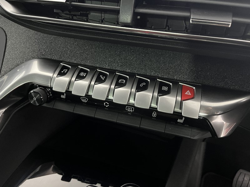 2020 (20) PEUGEOT 3008 1.6 PureTech 180 GT Line Premium 5dr EAT8 5941877