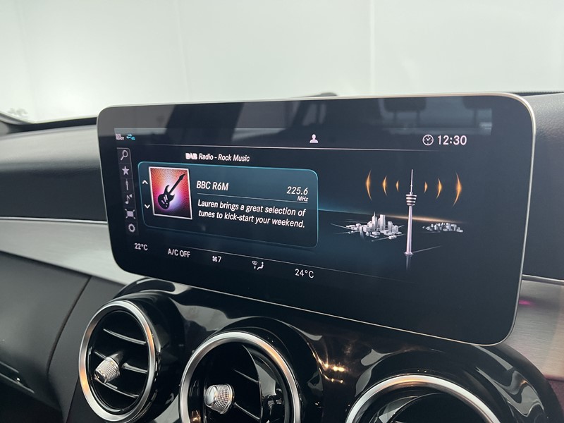 2019 (19) MERCEDES-BENZ C CLASS C200 AMG Line Premium 4dr 9G-Tronic 5954876