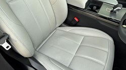 2025 (25) LAND ROVER RANGE ROVER EVOQUE 2.0 D165 S 5dr Auto 4966689