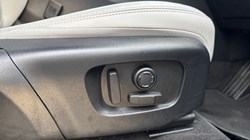 2025 (25) LAND ROVER RANGE ROVER EVOQUE 2.0 D165 S 5dr Auto 4966688