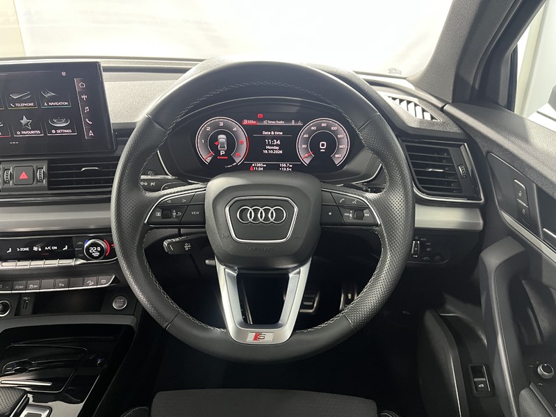 2020 (70) AUDI Q5 40 TDI Quattro S Line 5dr S Tronic 5964113
