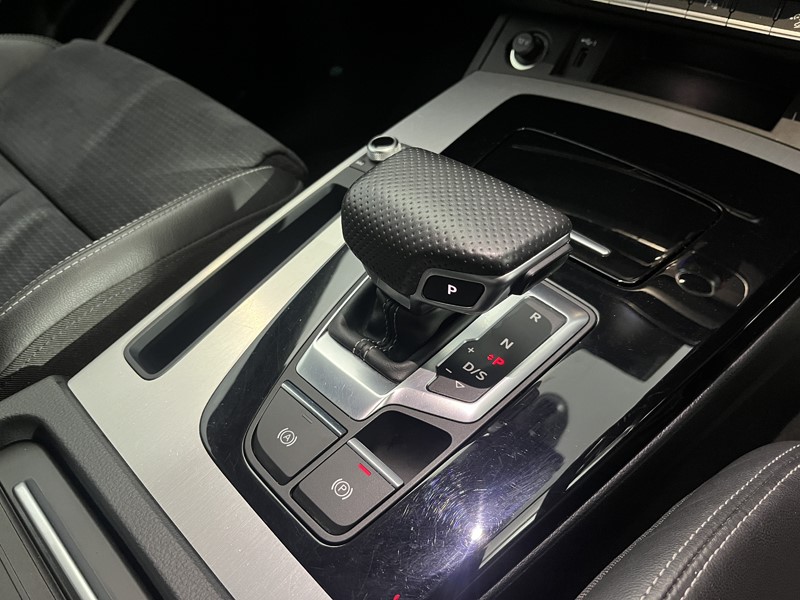 2020 (70) AUDI Q5 40 TDI Quattro S Line 5dr S Tronic 5964118