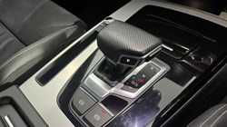 2020 (70) AUDI Q5 40 TDI Quattro S Line 5dr S Tronic 5964118