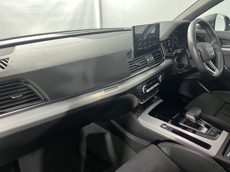 2020 (70) AUDI Q5 40 TDI Quattro S Line 5dr S Tronic 5964115