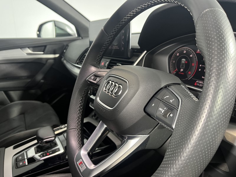 2020 (70) AUDI Q5 40 TDI Quattro S Line 5dr S Tronic 5964130