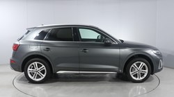 2020 (70) AUDI Q5 40 TDI Quattro S Line 5dr S Tronic 5964111