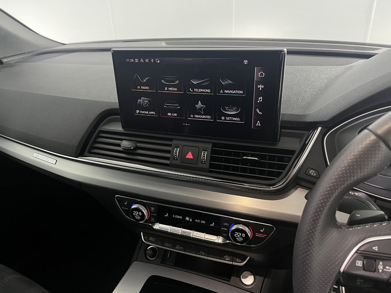 2020 (70) AUDI Q5 40 TDI Quattro S Line 5dr S Tronic 5964116