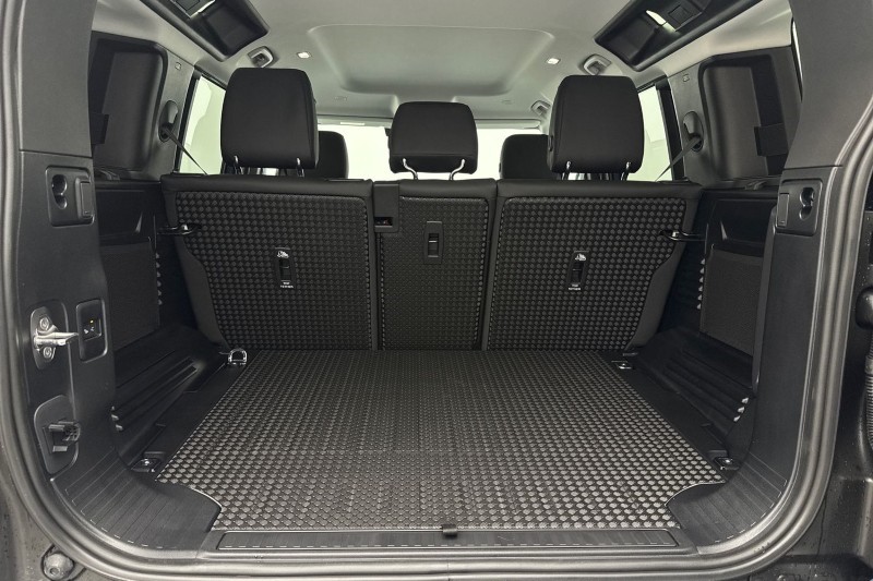  LAND ROVER DEFENDER 3.0 D250 S 110 5dr Auto 4996065