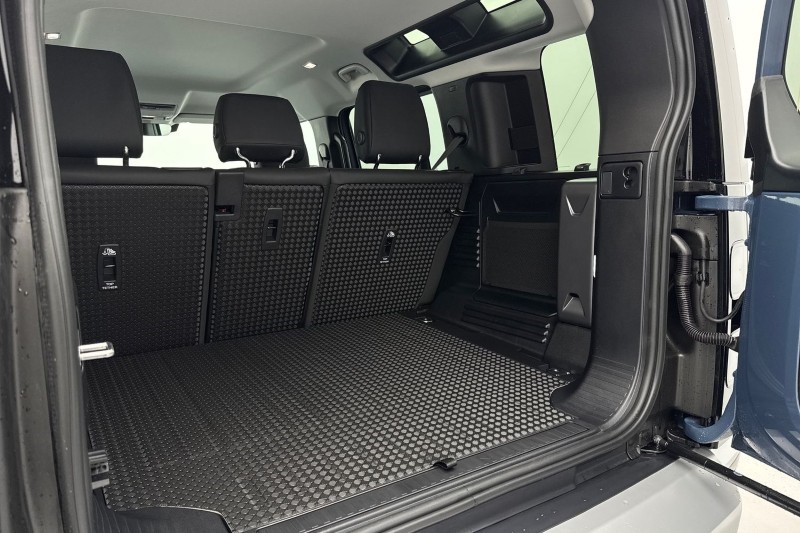  LAND ROVER DEFENDER 3.0 D250 S 110 5dr Auto 4996090