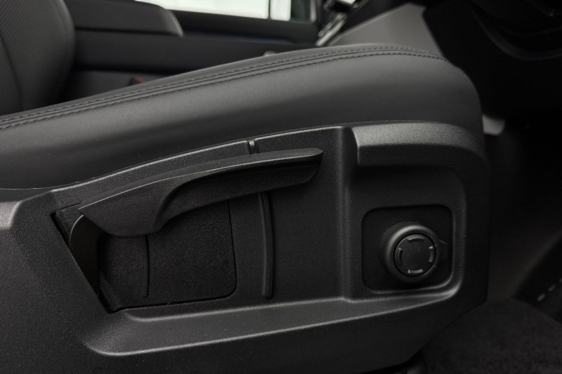  LAND ROVER DEFENDER 3.0 D250 S 110 5dr Auto 4996078