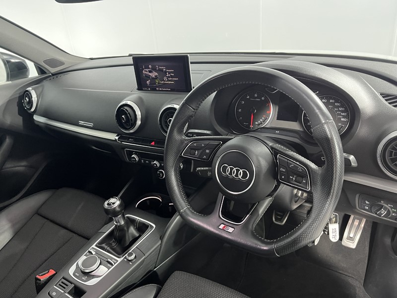 2018 (67) AUDI A3 1.5 TFSI Black Edition 5dr 5992806
