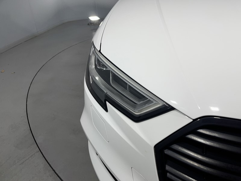 2018 (67) AUDI A3 1.5 TFSI Black Edition 5dr 5992835