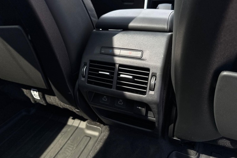  LAND ROVER DISCOVERY SPORT 2.0 D200 Metropolitan 5dr Auto [5 Seat] 5692023