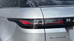 2025 (25) LAND ROVER RANGE ROVER EVOQUE 2.0 D165 S 5dr Auto 5298568