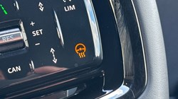 2025 (25) LAND ROVER RANGE ROVER EVOQUE 2.0 D165 S 5dr Auto 5298575