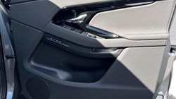 2025 (25) LAND ROVER RANGE ROVER EVOQUE 2.0 D165 S 5dr Auto 5298570