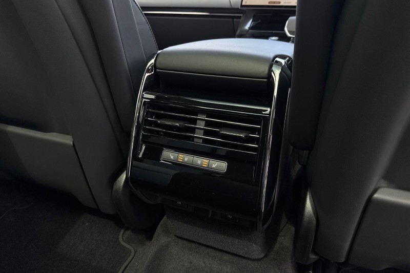  LAND ROVER RANGE ROVER SPORT 3.0 D300 Dynamic SE 5dr Auto 5637826