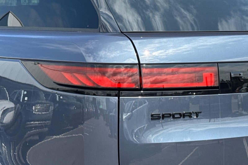  LAND ROVER RANGE ROVER SPORT 3.0 D300 Dynamic SE 5dr Auto 5637827
