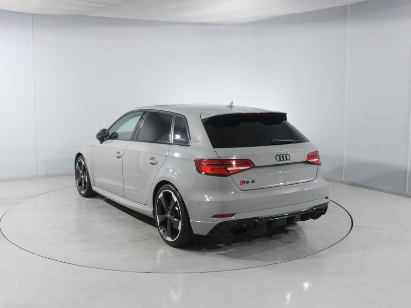 2018 (18) AUDI RS3 2.5 TFSI RS 3 Quattro 5dr S Tronic – Video 1 of 1