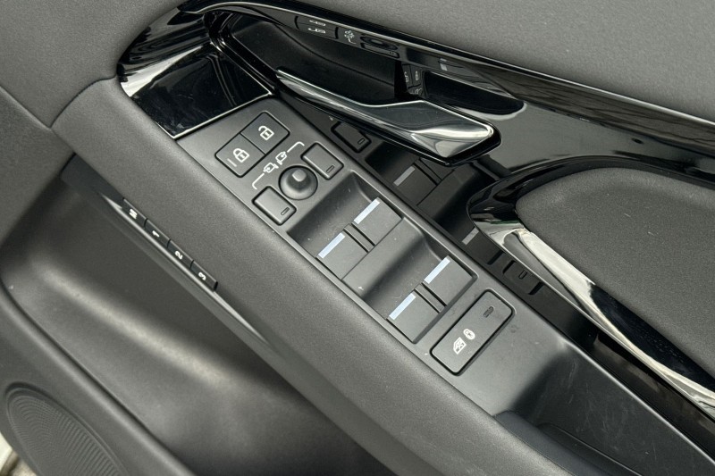 2025 (25) LAND ROVER RANGE ROVER EVOQUE 1.5 P270e S 5dr Auto 4969830