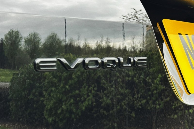 2025 (25) LAND ROVER RANGE ROVER EVOQUE 2.0 D165 S 5dr Auto 5303828