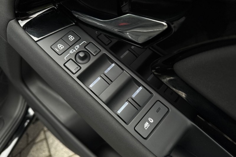 2025 (25) LAND ROVER RANGE ROVER EVOQUE 2.0 D165 S 5dr Auto 5303804