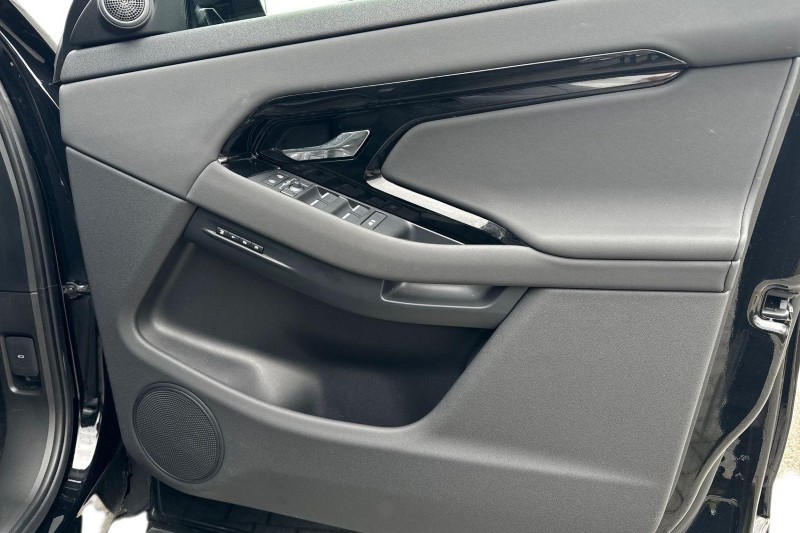 2025 (25) LAND ROVER RANGE ROVER EVOQUE 2.0 D165 S 5dr Auto 5303803