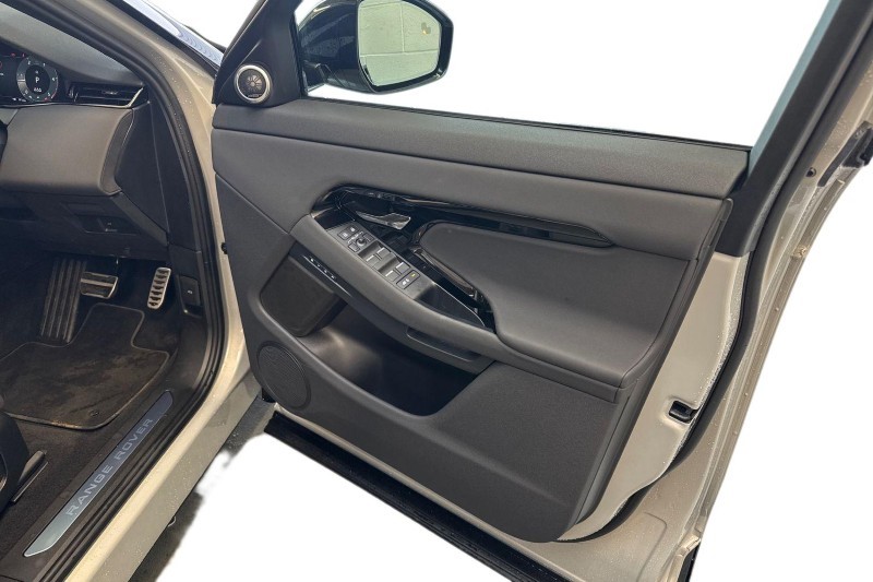 2025 (25) LAND ROVER RANGE ROVER EVOQUE 2.0 D200 Edition 5dr Auto 4962935