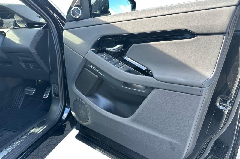 2024 (74) LAND ROVER RANGE ROVER EVOQUE 2.0 D200 Dynamic SE 5dr Auto 4522843