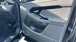 2024 (74) LAND ROVER RANGE ROVER EVOQUE 2.0 D200 Dynamic SE 5dr Auto 4522843