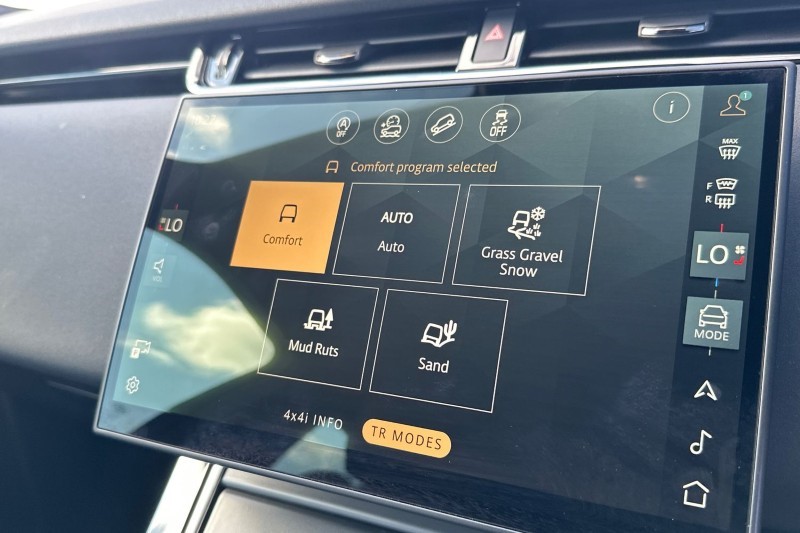 2024 (74) LAND ROVER RANGE ROVER EVOQUE 2.0 D200 Dynamic SE 5dr Auto 4522857