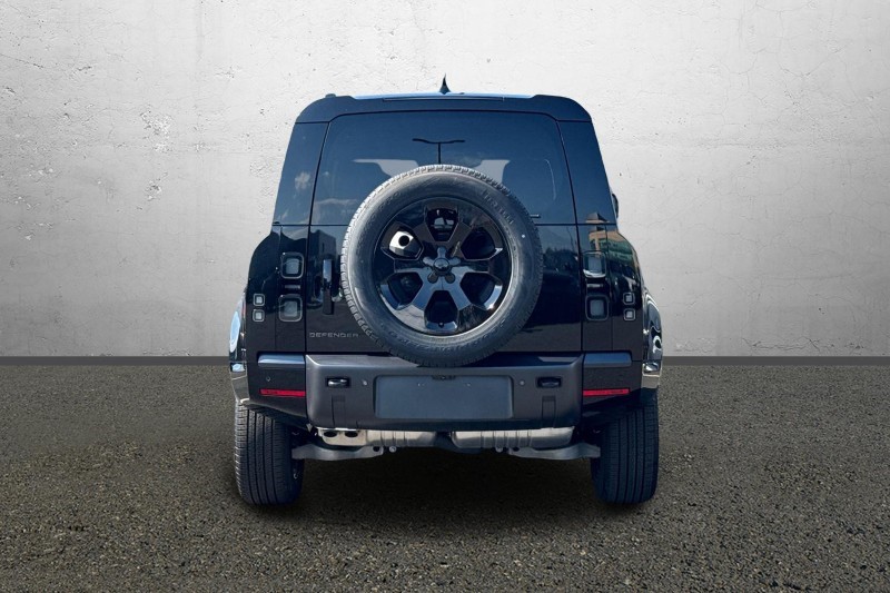  LAND ROVER DEFENDER 3.0 D250 X-Dynamic SE 110 5dr Auto 5359831