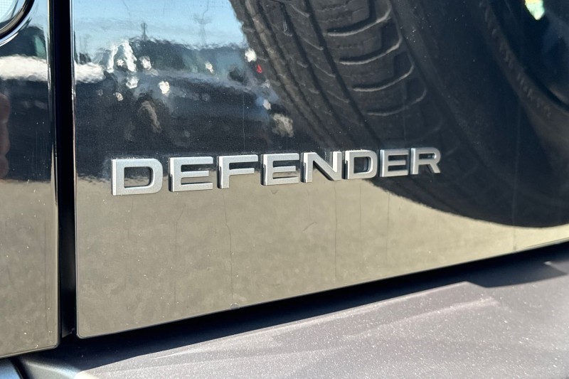  LAND ROVER DEFENDER 3.0 D250 X-Dynamic SE 110 5dr Auto 5359873