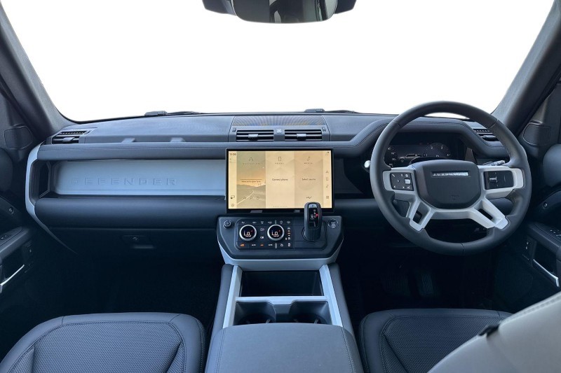  LAND ROVER DEFENDER 3.0 D250 X-Dynamic SE 110 5dr Auto 5359834