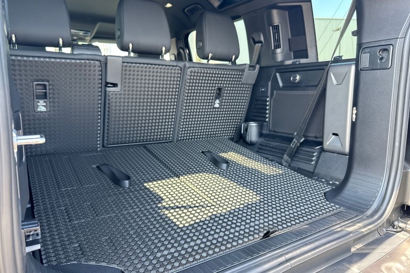  LAND ROVER DEFENDER 3.0 D250 X-Dynamic SE 110 5dr Auto 5359866