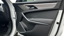 2023 (73) JAGUAR F-PACE 2.0 P400e R-Dynamic SE 5dr Auto AWD 4512974