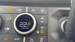 2024 (24) LAND ROVER DEFENDER 2.0 P400e X-Dynamic HSE 110 5dr Auto 4548237