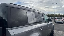 2024 (24) LAND ROVER DEFENDER 2.0 P400e X-Dynamic HSE 110 5dr Auto 4548253