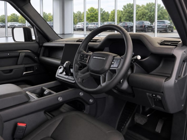  LAND ROVER DEFENDER 3.0 D350 X-Dynamic HSE 110 5dr Auto 5775888
