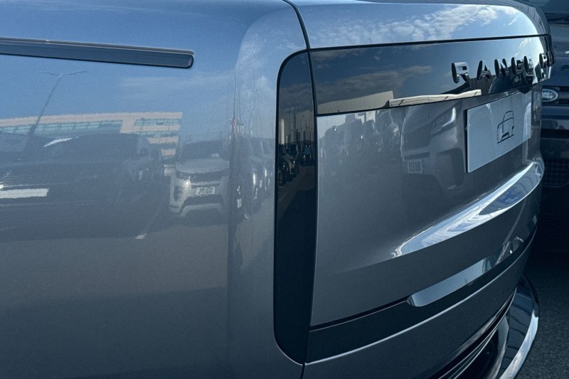  LAND ROVER RANGE ROVER 3.0 D300 Edition 4dr Auto 5134480