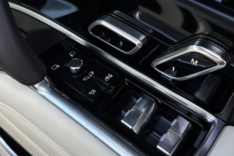  LAND ROVER RANGE ROVER 3.0 D300 Edition 4dr Auto 5134484