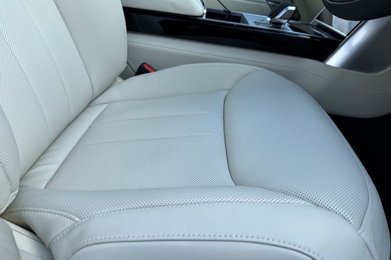  LAND ROVER RANGE ROVER 3.0 D300 Edition 4dr Auto 5134486