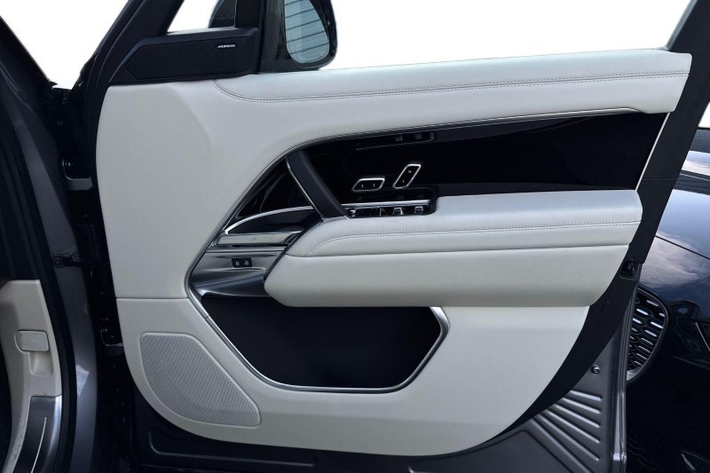  LAND ROVER RANGE ROVER 3.0 D300 Edition 4dr Auto 5134483